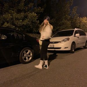 Meet your Posher, Charlotte